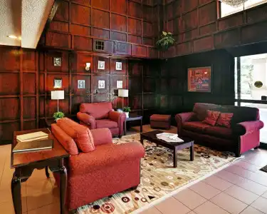 Quality Inn & Suites Irving DFW Airport South - 1