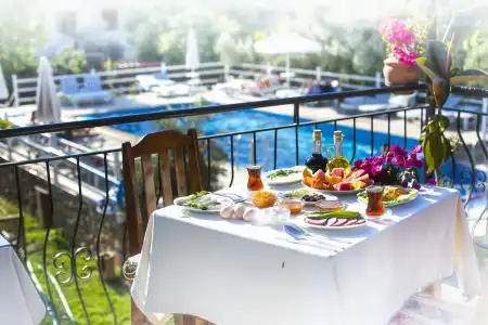 Flower Pension - 9