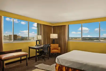 Best Western The Plaza Honolulu Airport - Free Breakfast - 37