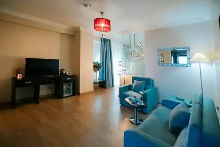 216 Castle - 102