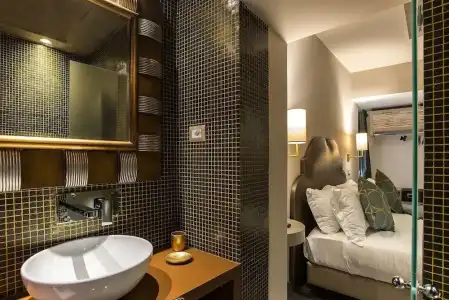 Colonna Suite del Corso - 81