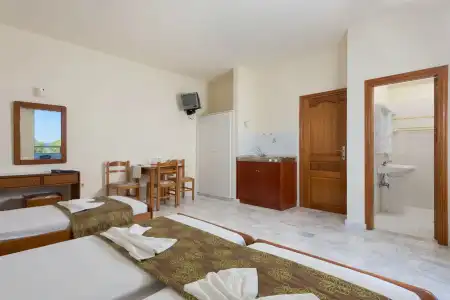 Vlycha Beach Studios & Apartments - 3