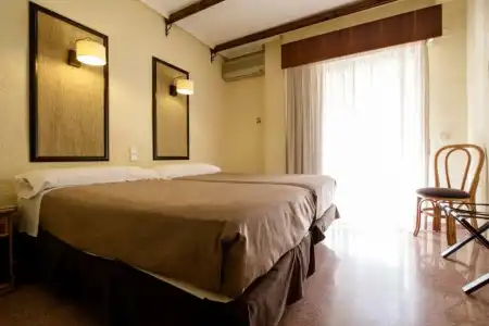 Eden Mar - 6