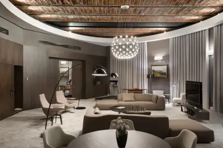 BANKHOTEL - 44