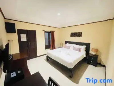 Na Thapae - 35