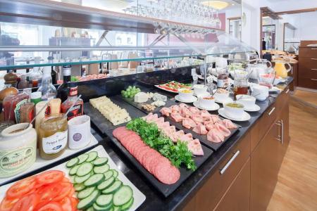 ADELANTE Boutique - 13