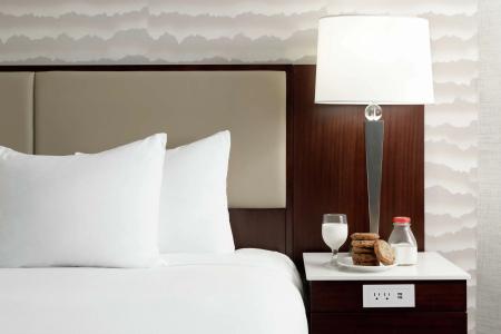 Marriott Phoenix Airport - 4