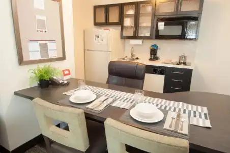 Sonesta Simply Suites Garden Grove Anaheim - 25