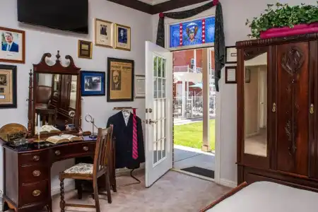 Woodrow House Bed & Breakfast - 30