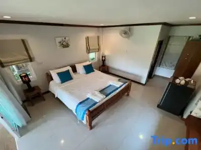 Baan Nam Pen Resort - 9