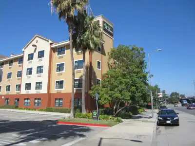 Extended Stay America Suites - Los Angeles - LAX Airport - 10