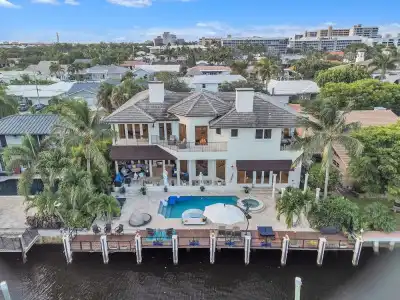Luxury Home Villa D' Amore Southern Florida Paradise Sleeps 10 5 Bedroom Villa by RedAwning - 39