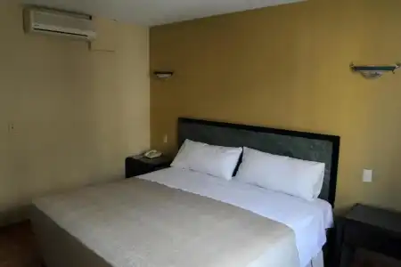 Universo Guadalajara - 4