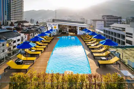 Days Inn by Wyndham Patong Beach Phuket - 35