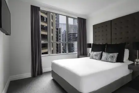 Mantra 2 Bond Street Sydney - 28