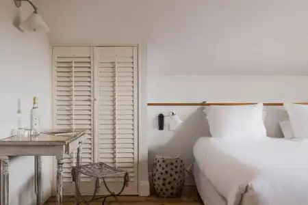 Hôtel St-Julien - 71