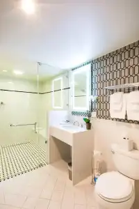 University Club - 6