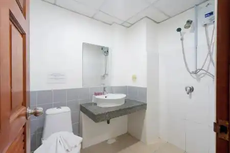 Square One Patong - 90