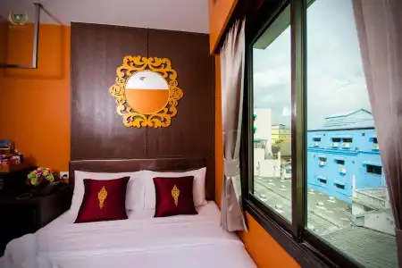 Violet Tower at Khaosan Palace - 20