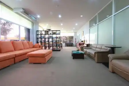 The Park 304 Executive Serviced Apartment - 14