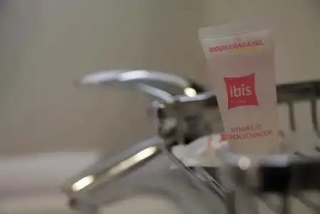 ibis Copacabana Posto 5 - 36