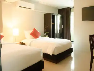 Annex Lumpini Bangkok - 2