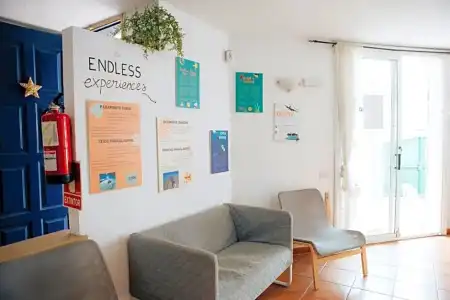 Endless Summer Hostel - 9
