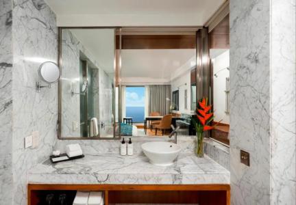 InterContinental Marine Drive Mumbai by IHG - 63