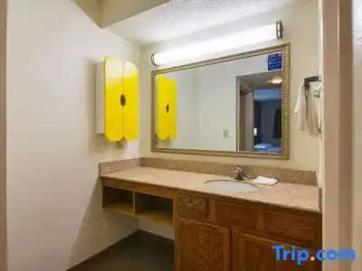 Studio 6 Extended Stay - Greensboro, NC - 63