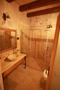 Sarnich Cave Suites - 44