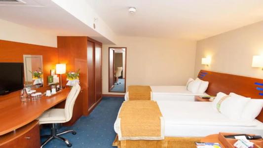 Holiday Inn Istanbul City - 68