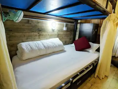 Forest Lake Backpackers' Hostel - 3