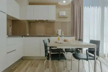 Romana Beach Apartments - 39
