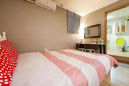 Hongdae Style Guesthouse - 99