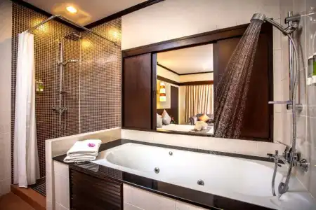 Horizon Patong Beach Resort & Spa - 6