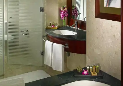 Dusit Thani - 6