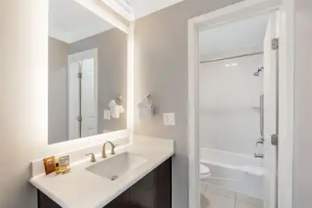 Best Western Plus LA Mid Town - 64