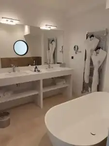 Hôtel Les Roches Blanches - 151
