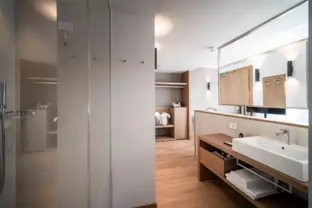 Be Place - 44