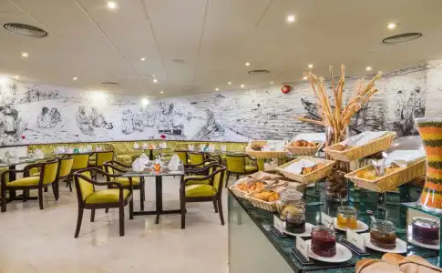 Tulip Inn Downtown Muscat - 20