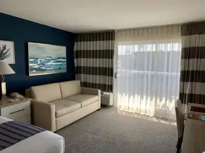 Bay Club & Marina - 80