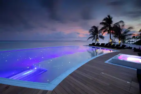 Kuredu Island Resort & Spa - 36