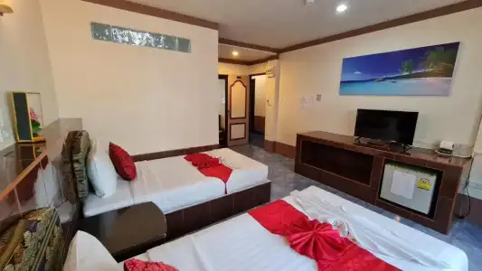 Vech Guesthouse Patong - 56