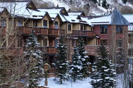 The Telluride - 16