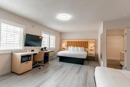 Inn on Broadway - 42