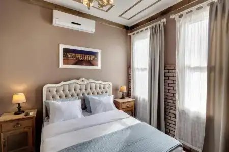 Loka Suites - 0