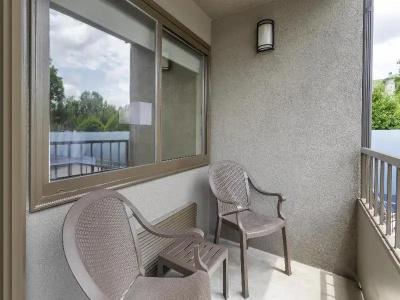 Best Western Plaza Inn - 49