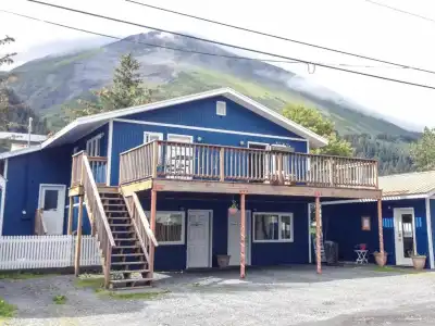 Sea Treasures Inn - 25