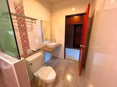 Peak Boutique City - 45