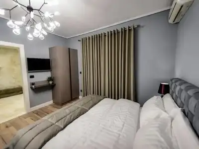 Vila Tirana - 4